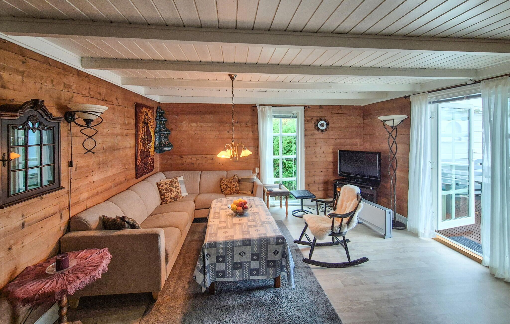 智能电视、壁炉