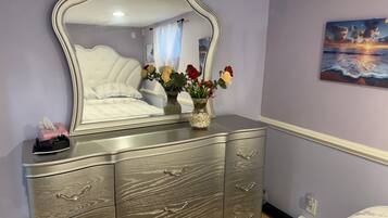 2 Schlafzimmer, Bügeleisen/Bügelbrett, WLAN, Bettwäsche