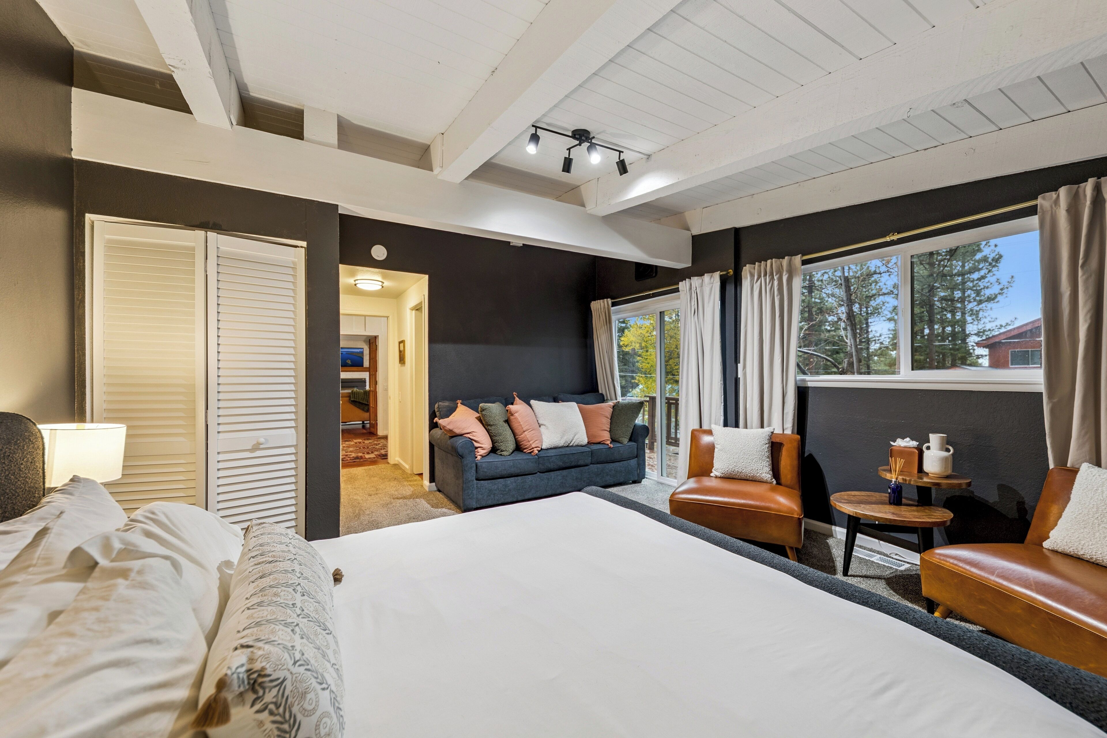 3 Schlafzimmer, Schreibtisch, Bügeleisen/Bügelbrett, kostenloses WLAN