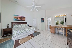 4 Schlafzimmer, Bügeleisen/Bügelbrett, WLAN, Bettwäsche