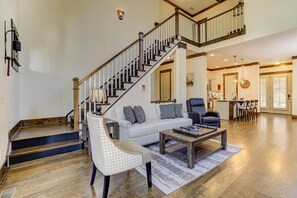 Televisión, chimenea y tenis de mesa 