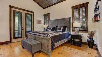 4 quartos, Wi-Fi de cortesia, roupa de cama