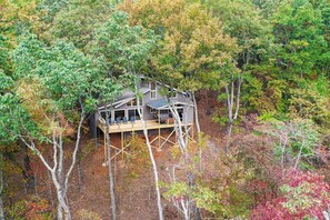 Exterior - Serenity's Edge - Fireside Sips, Mountain Vista, Movie Nights, Golf & Swims (Jasper)