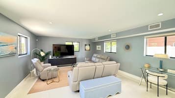 智能電視、書籍、音響