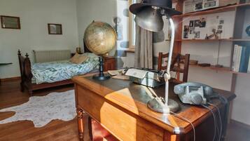 8 chambres, fer et planche Ă repasser, Wi-Fi, draps fournis