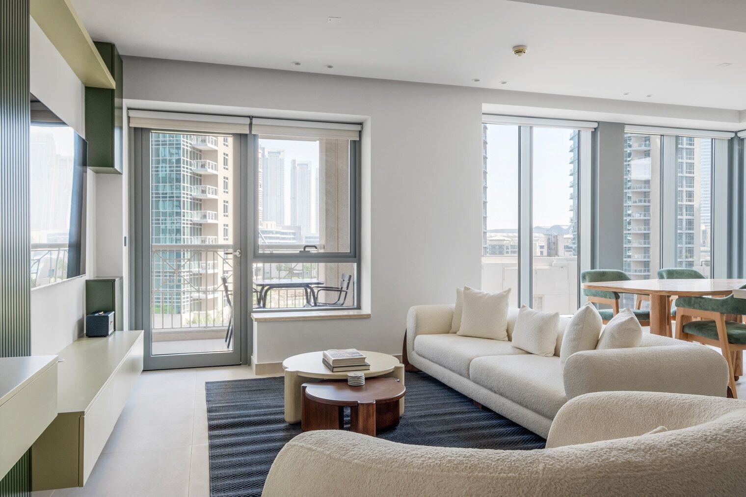 テレビ、ステレオ