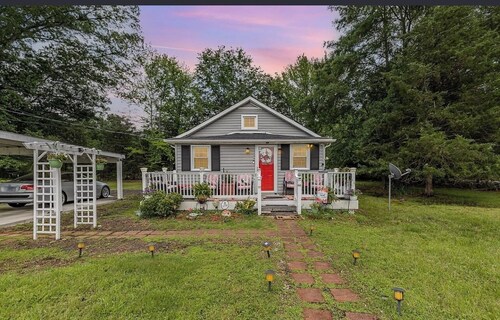 Enjoyable 3-bedroom house in King George. 5 mins to Dahlgren Naval Base