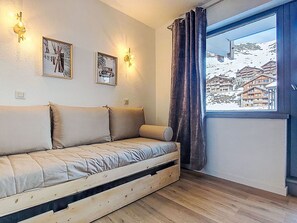 TV - Les Olympiades by Interhome (Val Thorens)