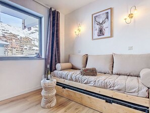 TV - Les Olympiades by Interhome (Val Thorens)