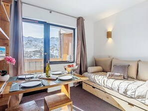 TV - Les Olympiades by Interhome (Val Thorens)
