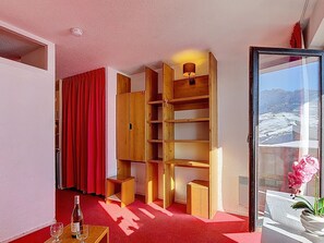 Interior - Les Olympiades by Interhome (Val Thorens)