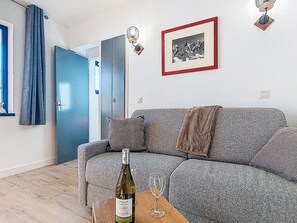 Unclassified image, 3 of 24, button - Les Olympiades by Interhome (Val Thorens)