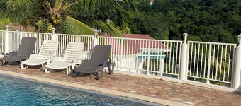 Quiet 2-Bedroom House, Near Sainte-Luce🏝️