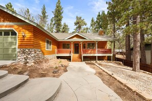 Exterior - Leaf & Needle - Walk to Lake & Village, Picnic Table, Single Story, Fenced Yard (Big Bear Lake)