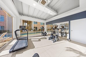 Fitness facility - 2BR2BA Condo w/Pool~Beach Tennis~Gym~Close 2 Beach (Noord)