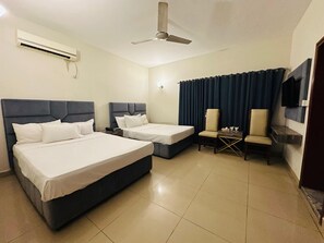 Ảnh chưa phân loại, 3 trong số 19 ảnh, nút