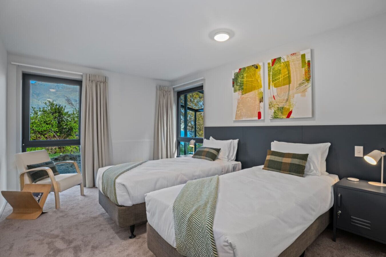 2 bedrooms, iron/ironing board, travel cot, WiFi