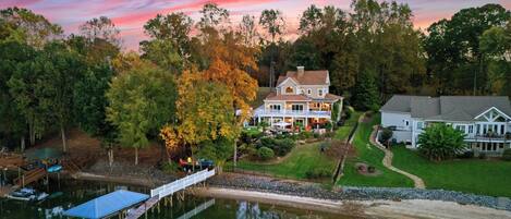 單棟房屋 (6 Bedrooms) | 住宿正面