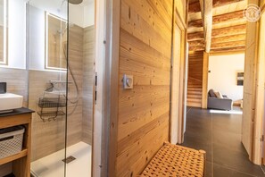 Shower, hair dryer - MAKALU LODGE - BEAUFORT (BEAUFORT)