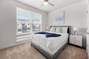 2 quartos, ferros/tábuas de passar roupa, Wi-Fi, roupa de cama