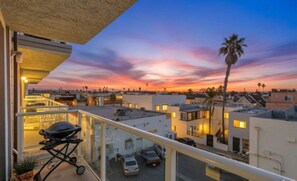 Property grounds - Steps to Ocean * Heart of Mission Beach * SeaWorld Views (San Diego)