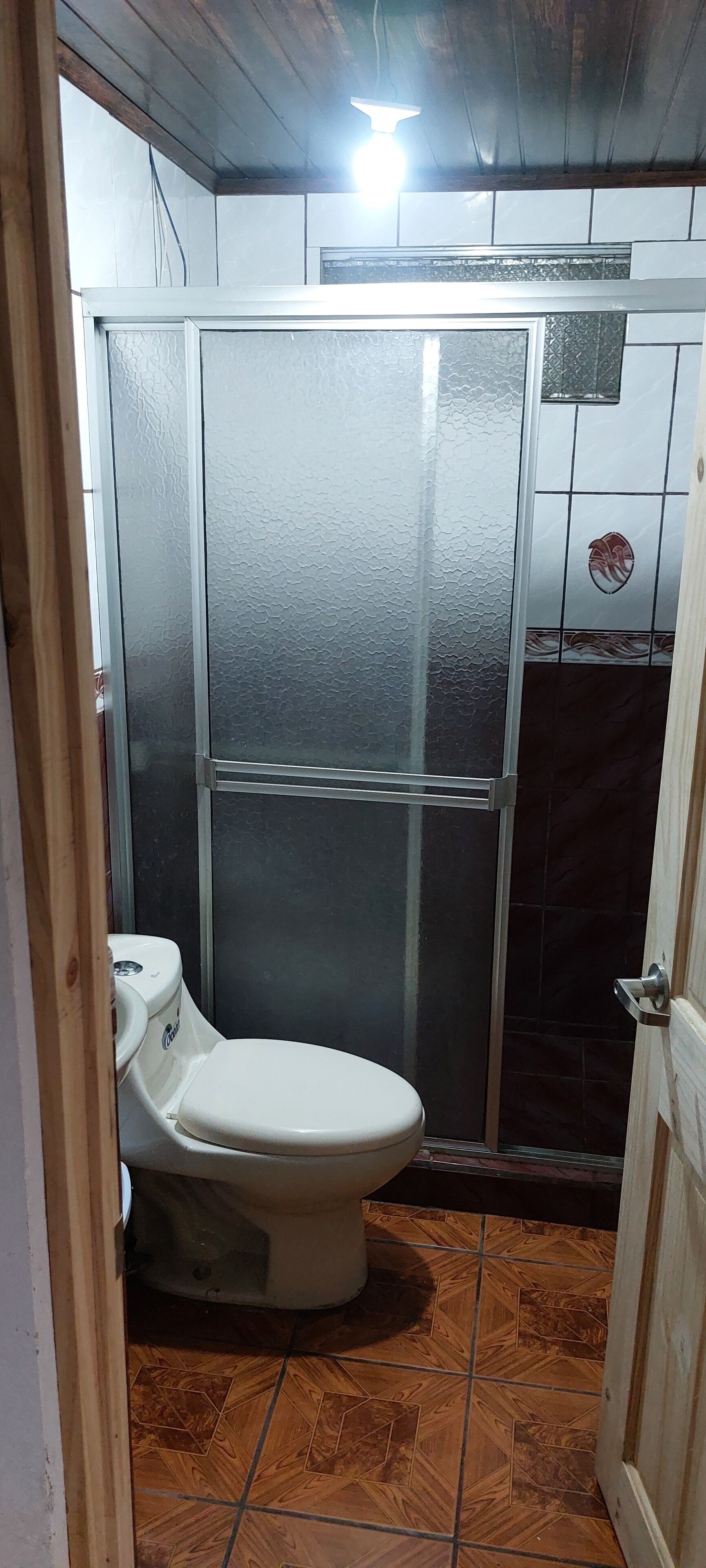 Handtücher, Seife, Toilettenpapier