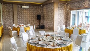 Restaurant - Sunrise Hotel Malang (Malang)