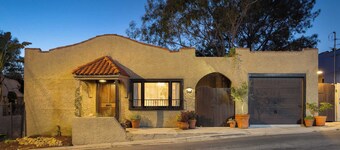 Spanish Revival Charm in Silver Lake w/ Patio, BBQ & Walkable Location Maltman Manor by Avantstay