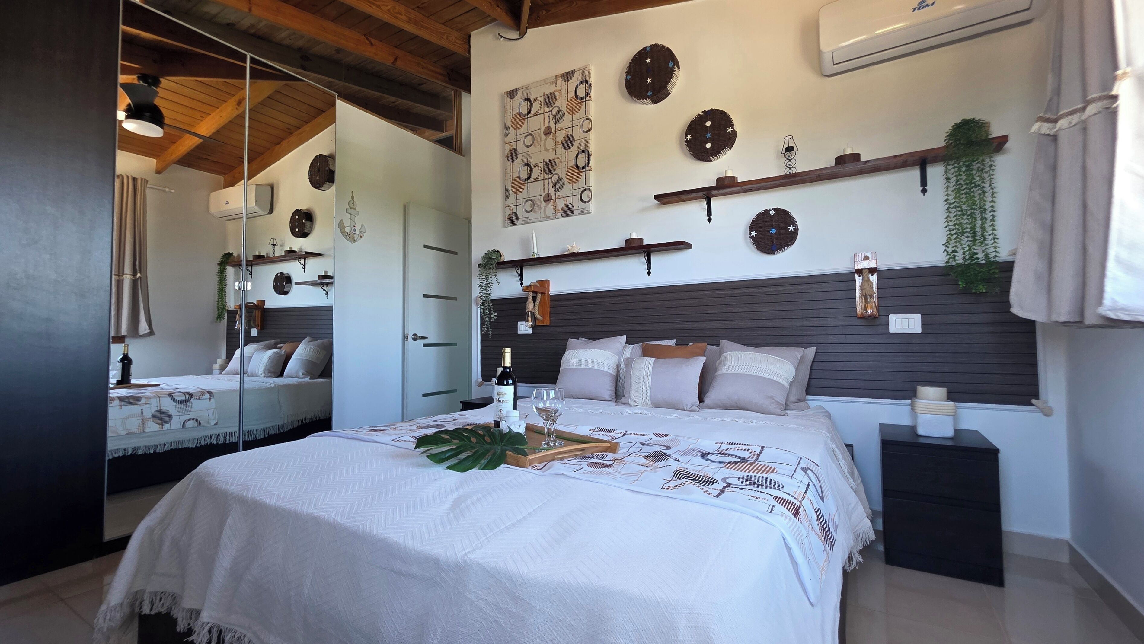 2 soverom, skrivebord, wi-fi (inkludert) og sengetøy