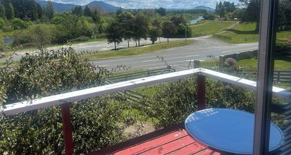 Tongariro River Cottage