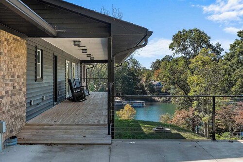 Sunset Ridge on Lake Keowee!