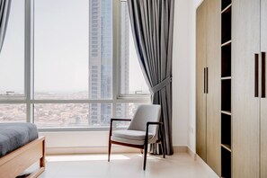 Interior - Blueground | Downtown Dubai, pool, nr Burj Khalifa (Dubai)