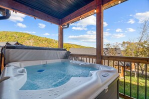 مغطس سبا خارجي