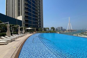 Pool - Blueground | Dubai Marina, pool, nr Marina Walk (Dubai)