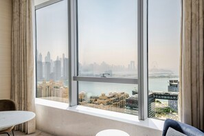 Interior - Blueground | The Palm Jumeirah, jacuzzi, nr Burj Al Arab (Dubai)