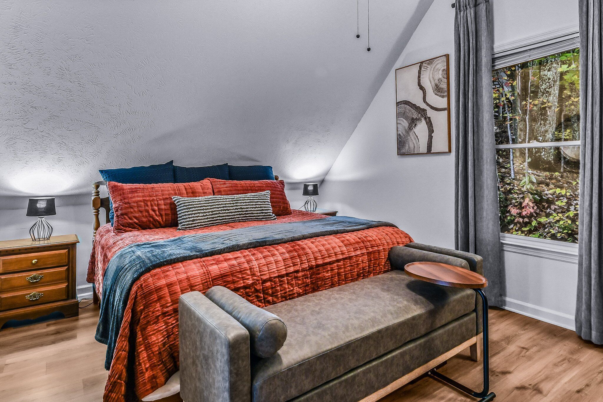 2 chambres, fer et planche à repasser, Wi-Fi gratuit, draps fournis