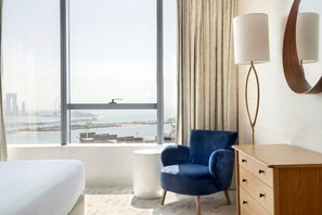 Iron/ironing board, WiFi, bed sheets - Blueground | The Palm Jumeirah, pool, nr Atlantis (Dubai)