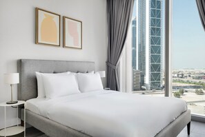 2 bedrooms, iron/ironing board, WiFi, bed sheets - Blueground | Downtown Dubai, pool, nr Burj Khalifa (Dubai)