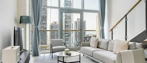 Fernseher, Stereoanlage