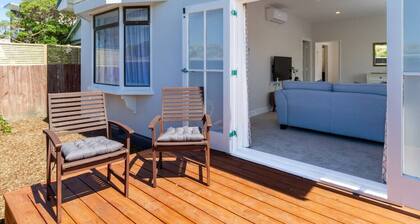 Wai Marino Cottage - Marine Parade, sleeps 5