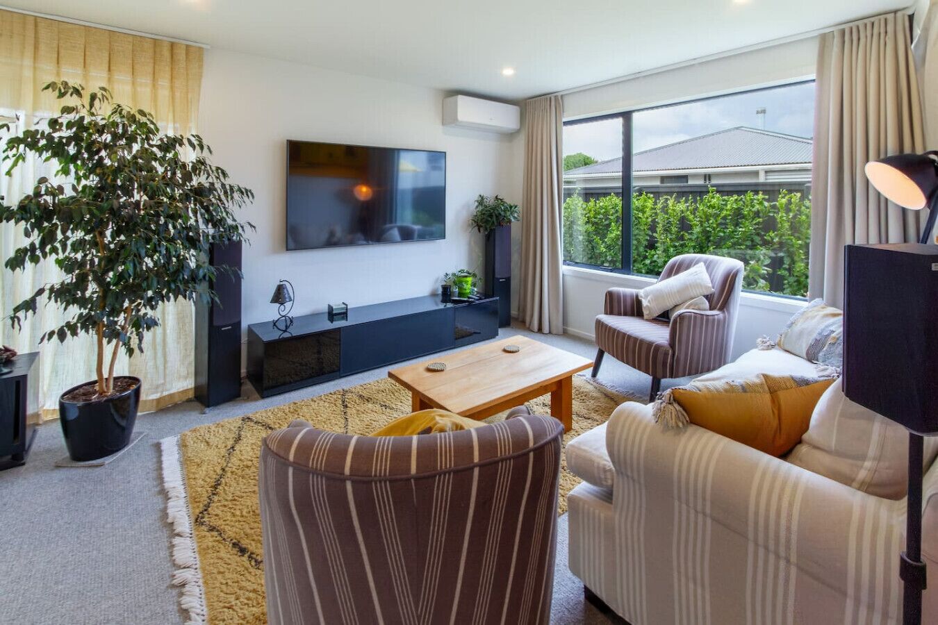 Televisión, estéreo