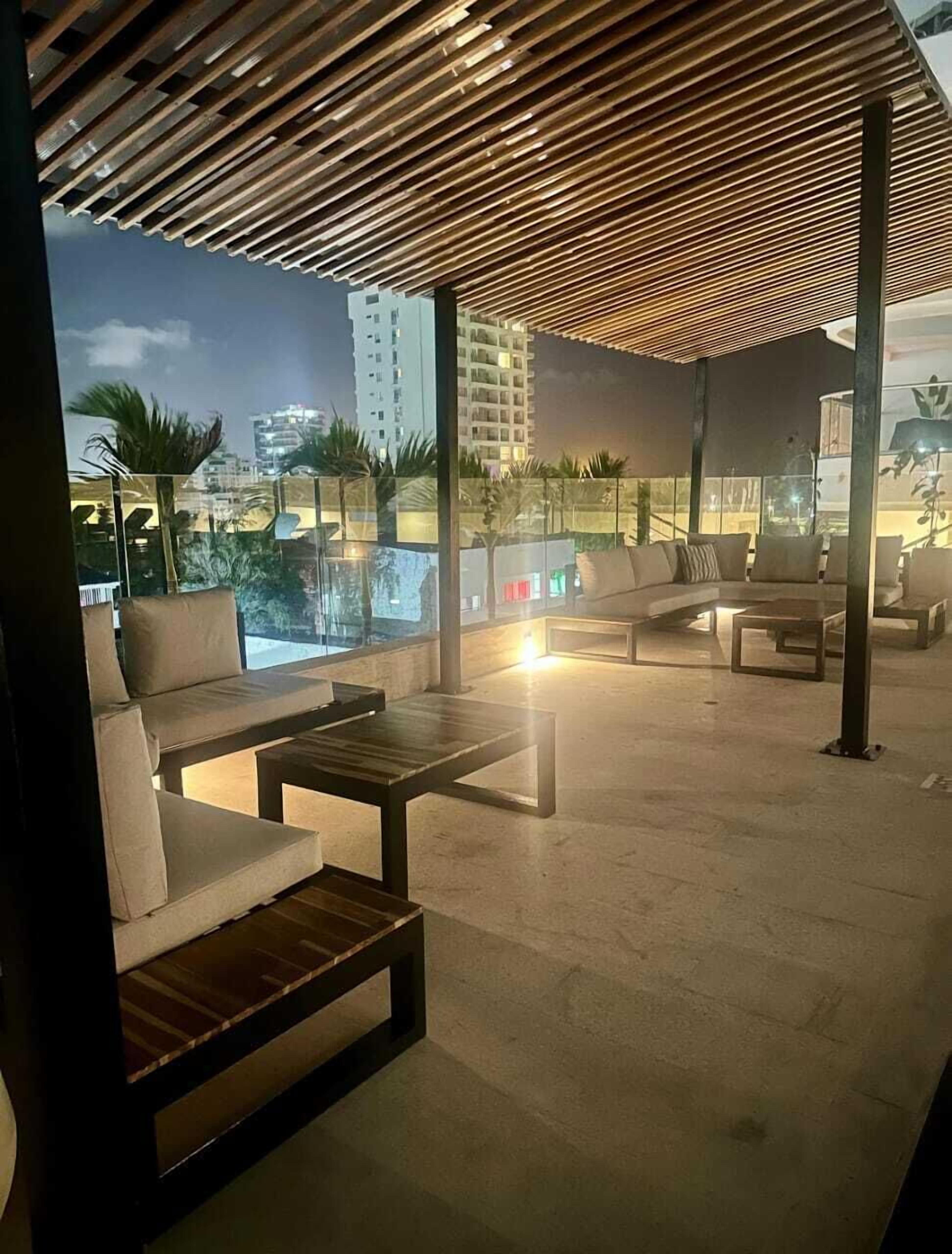 2 piscinas al aire libre