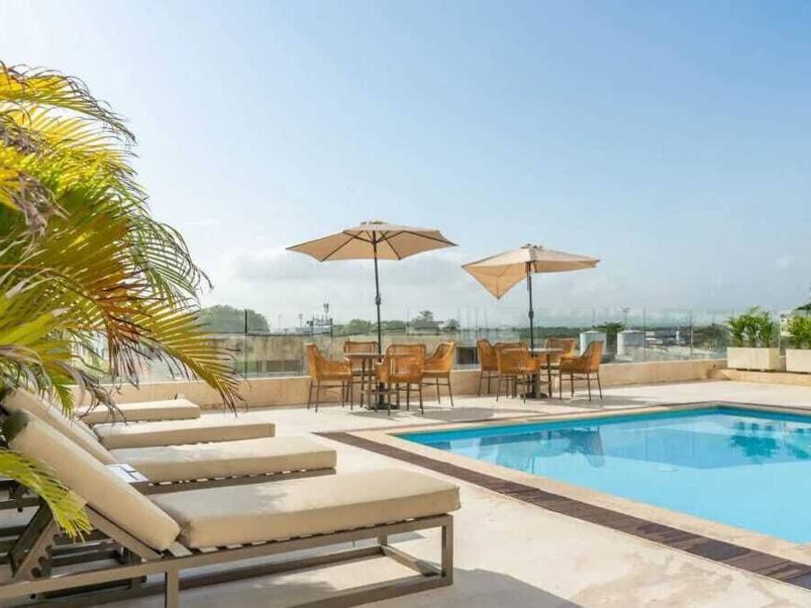 2 piscinas al aire libre