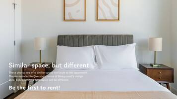 Tabla de planchar con plancha, wifi y ropa de cama