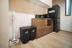 ستائر تعتيم وواي فاي مجانًا