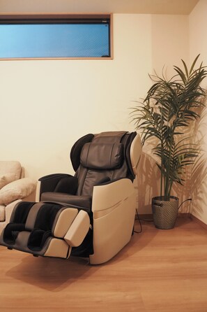 ستائر تعتيم وواي فاي مجانًا