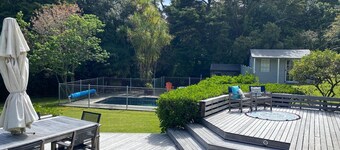 Family home with sleepout & pool. Proximity to stunning beaches & vineyards.