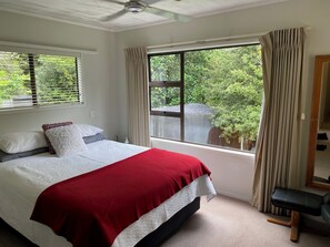 5 soverom, strykejern/-brett, wi-fi og sengetøy