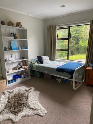 5 室のベッドルーム、アイロン / アイロン台、WiFi、ベッドシーツ