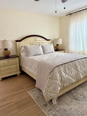 3 bedrooms, iron/ironing board, WiFi, bed sheets